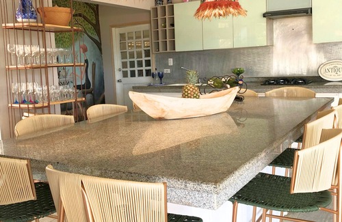 Santa Veronica House | Luxury Home With Ocean View