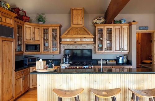 Elkhorn Village House | Luxury Home with Hillside Elkhorn Views