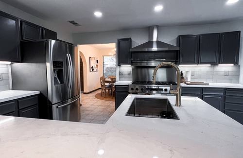 North Hilltop House | Exclusive Home with Mount Shasta Views, Pool & Spa
