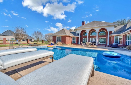 Waco House | Elegant Home with Pool, Minutes from Downtown Waco