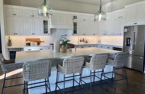Chico House | Elegant Home with Private Pool in North Chico