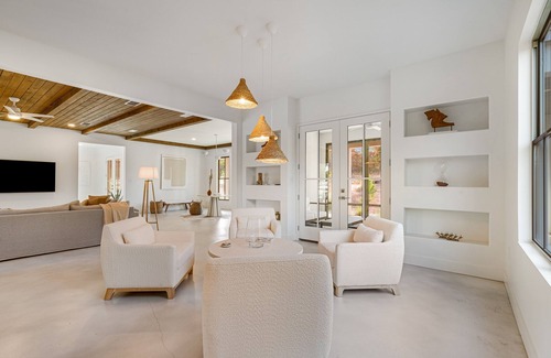 Arp House | Beachfront Retreat with Private Pool & Chef's Kitchen