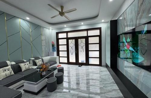 Van Giang House | Luxury homestay in Vinhomes Oceanpark 3 3 large bedrooms with wet sauna cabin