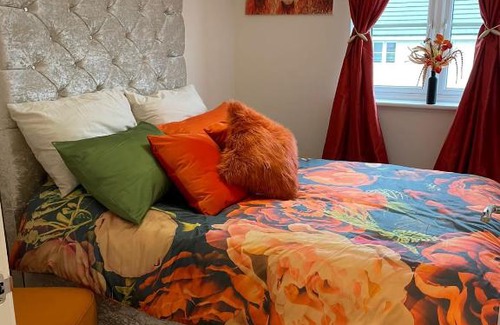 East Kilbride House | Elegant House Retreat with Child-Friendly Amenities