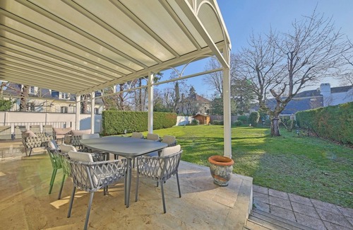 Le Vesinet House | Elegant House for Paris JO 2024 with Family-Friendly Amenities