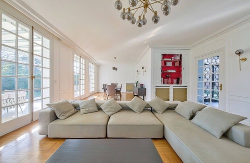 Le Vesinet House | Elegant House for Paris JO 2024 with Family-Friendly Amenities