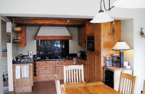 County Cork House | Prime Seafront Retreat with Pool, Spa & Ocean Views