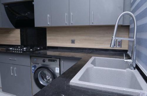 Abuja House | Elegant 4-Bed House in Abuja - Pet and Child Friendly