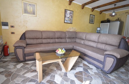 Danilovgrad Municipality Villa | Exceptional Retreat with Private Pool and Spa Amenities