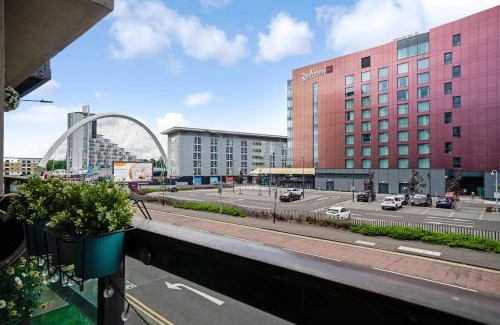 Glasgow Westend Apartment | Modern 2-Bedroom Flat with Free Parking Near OVO Hydro