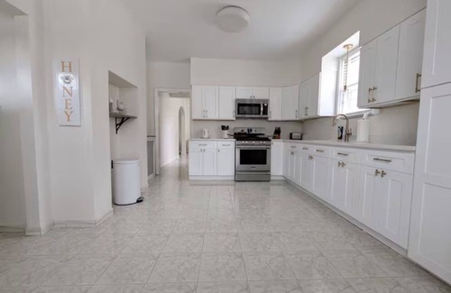 North Side Apartment | Luxury in Bronxville 30m 2 NYC