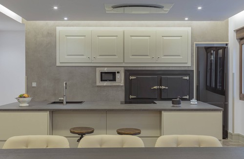 Cangas de Onis House | Indulge in ABEGO HOUSE: Spa & Breakfast in Cangas de Onis