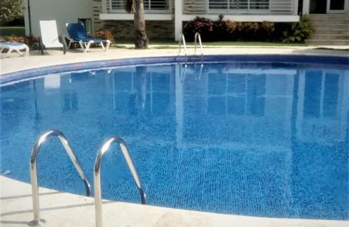 La Esplanada Apartment | Indulge in Caribbean Luxury with Ocean Views & Hot Tub