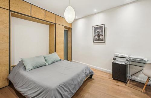 6th Arrondissement Apartment | Indulge in Elegance at St Germain - 4-Star Family Retreat