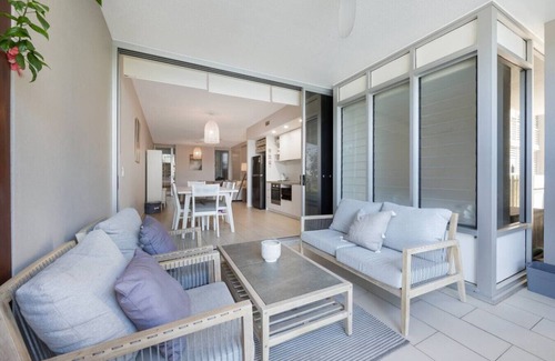 Nelly Bay Apartment | Experience Ocean Retreat with Pool Access and Spa Amenities