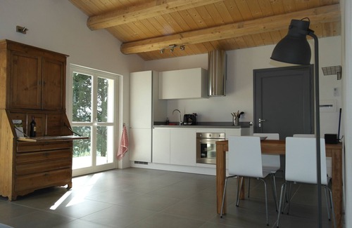 Montemaggiore al Metauro Apartment | Idyllic Apartment with Pool and Ocean Views Near the Sea