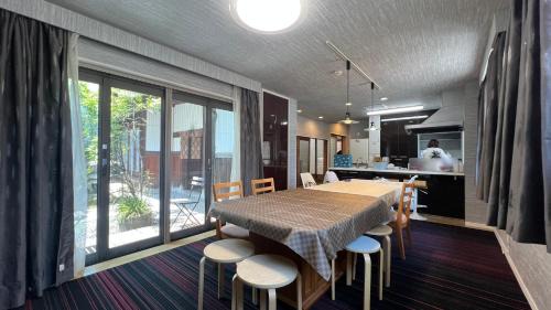 Izumisano Villa | Serene Japanese Garden Retreat with Hot Tub & Kid-Friendly Amenities