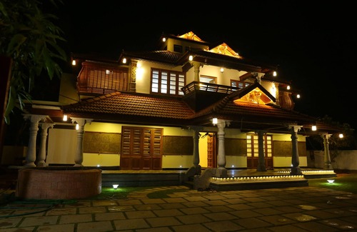 Alwaye House | Budget-Friendly Villa Homestay with Pool Near Kochi Airport