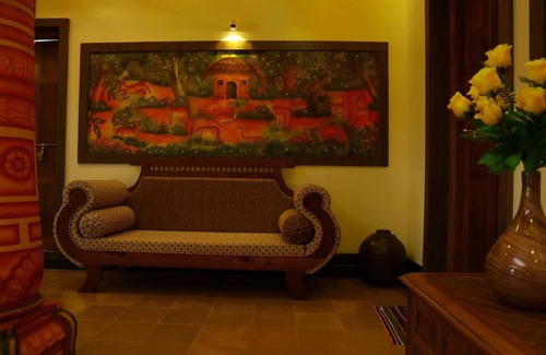 Alwaye House | Budget-Friendly Villa Homestay with Pool Near Kochi Airport