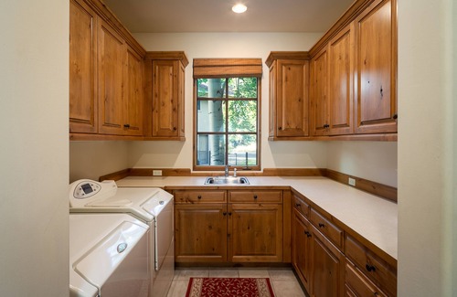 Ketchum House | Exceptional Ketchum Home - Steps from River Run Lodge
