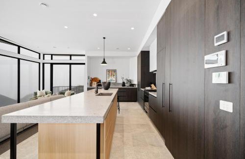 Hotham Heights Ski Chalet | Exclusive KH Chalet: Ideal for Families and Adventurers