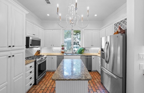 Rivercrest House | Experience Lake Austin: Pool, Hot Tub & Private Dock Awaits