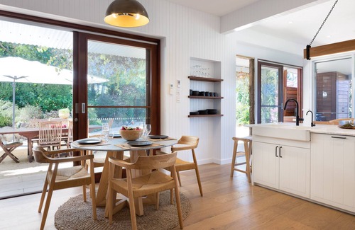 Wallis Lake House | Serene Lakefront Suite & Villa with Pool and Dining Options
