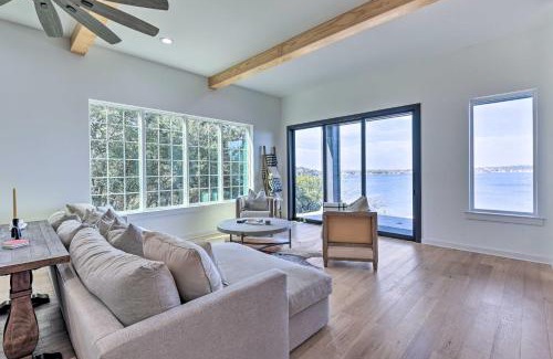 Granbury House | Exceptional Lake Granbury Cliffside Home with Ocean View