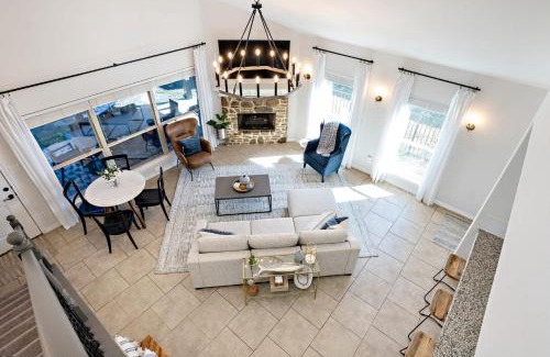 Cedar Creek Reservoir House | Elegant Lakefront Retreat with Family and Pet-Friendly Amenities