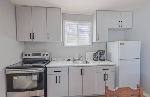 Frontenac Cottage | Inviting Lakefront Loft with Breathtaking Views & Amenities