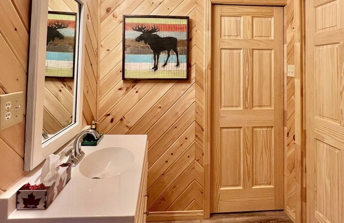 River Valley Ski Chalet | Luxury Lakefront Penthouse On Lake Obabika With Beaches And Campsites