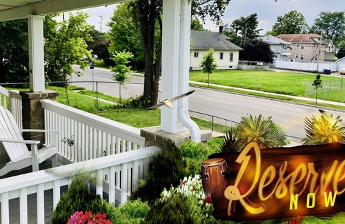 Minneapolis House | Experience Comfort and Convenience in Prime Location