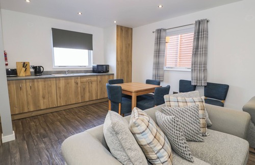 Meliden Cottage | LUXURY LODGE 44, pet friendly, character holiday cottage in Dyserth