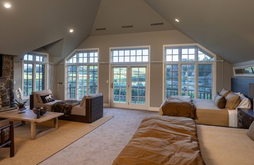 Wolf Creek House | Luxury Lodge + Chef & Housekeeper, Full Service. All food, beer, wine, & spirits