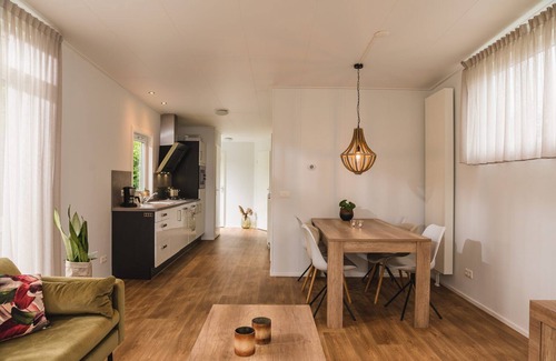 Municipality of Rijssen-Holten House | Cozy Lodge for 6 with Kitchen & Child-Friendly Amenities