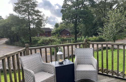 Welton Cottage | Wheelchair Accessible Lodge Near Dukes Pond with Ocean Views