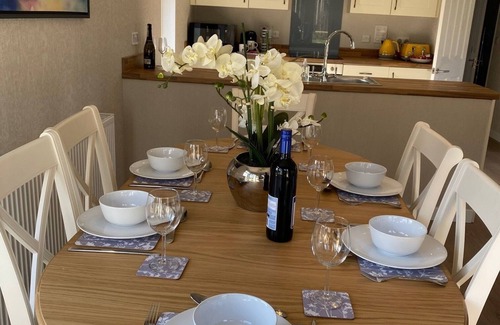 Ryther Apartment | Stag Lodge: Woodland Views & Hot Tub Retreat Awaits You