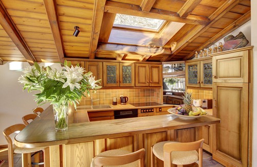 Zermatt Apartment | Elegant Loft with Matterhorn View, Steps from Ski Lift
