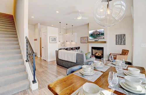 Winter Park House | Experience a Cozy Loft with Hot Tub & Breathtaking Views