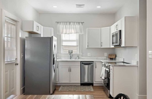 Luray Apartment | Stylish Loft at Luray - Steps to Main St & Caverns!