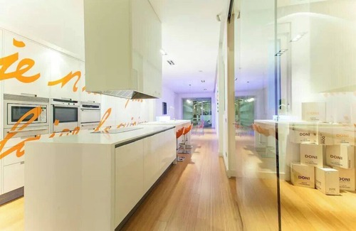 Retiro Apartment | Elegant Loft Near Retiro Park with Private Pool Access