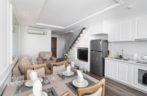 Nguyen Thai Binh Apartment | Elegant Penthouse Retreat at Ben Thanh Tower with Pool & Spa