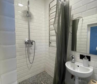 Kamenets-Podol'skiy Apartment | Stylish Loft Retreat: Pet-Friendly with Hot Tub & 9/10 Rating