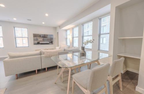 Downtown Boston Apartment | Luxury Loft Washer and Dryer Pet Friendly