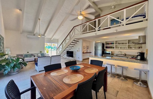 Ixtapa House | Stylish Penthouse Loft in Ixtapa with Private Pool
