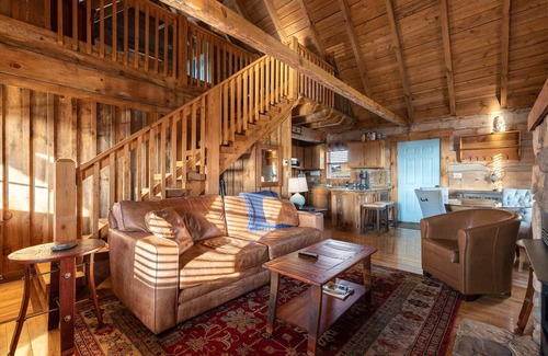 Vesta Cabin | Tranquil Log Cabin with Copper Tub & Starry Skies