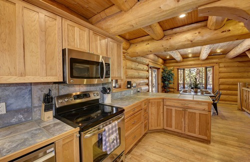 Flagstaff Cabin | Idyllic Log Cabin with Mountain Views and Family Amenities