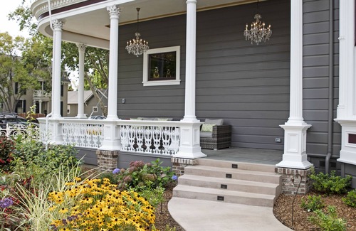 Napa Apartment | Elegant Mansion in Downtown Napa with Spa and Hot Tub