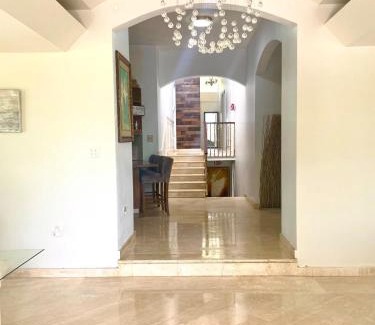 Santa Cruz Villa | Luxury Mansion Metro area