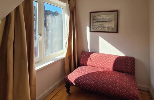 Grand Canal Dock House | Luxury Mews in the Heart of City Centre!